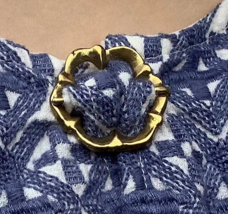14th century Medieval Brooch - Small Sexfoil