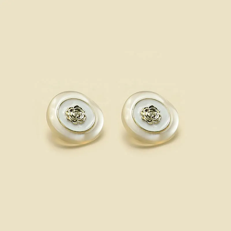 18/23mm Transparent Resin and Metal Camellia Buttons for Coat Knitwear 50pcs