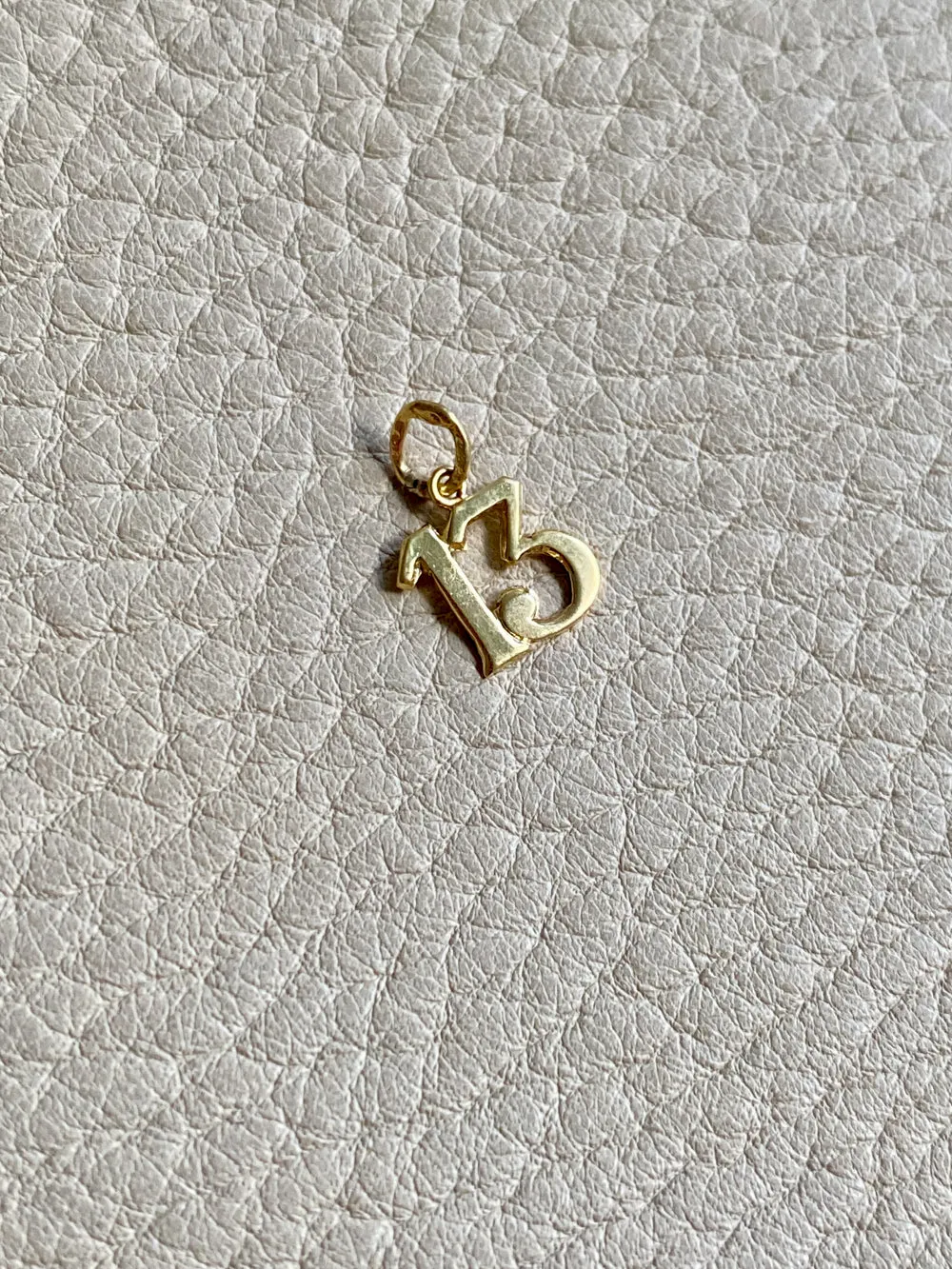 18k gold Swedish vintage charm or pendant - Number '13'