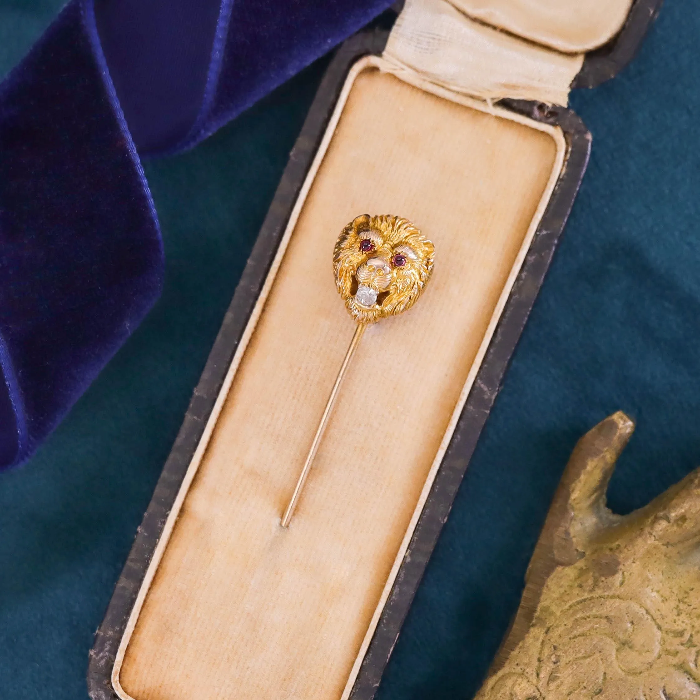 Antique Lion Stickpin of 14k Gold
