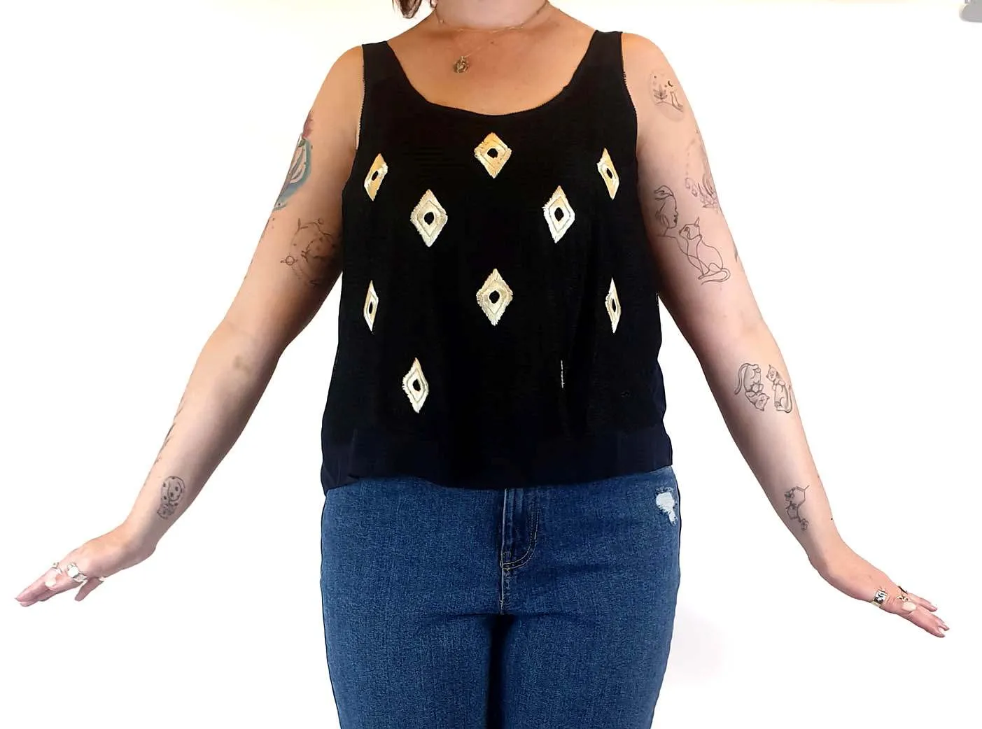 Country Road 100% silk navy top with unique embroidery size M