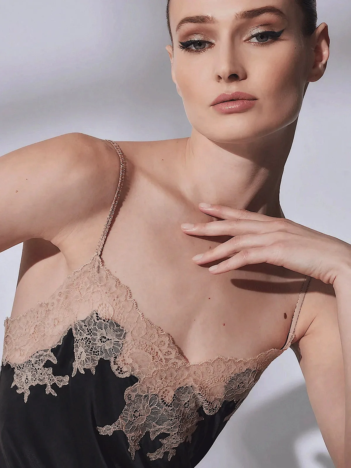 Enchant Chemise ::RET