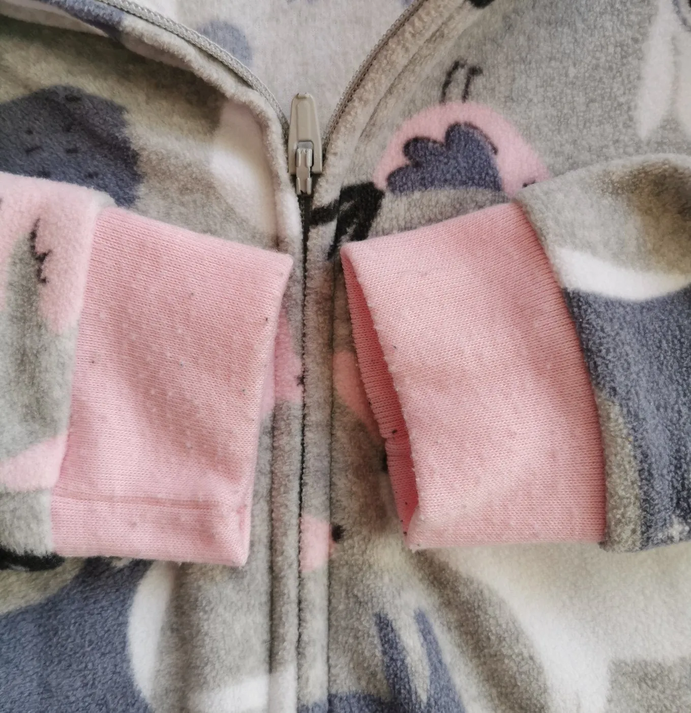 GIRL SIZE 2 YEARS - CARTER'S, Soft Fleece, Sleep & Play One-piece VGUC B32
