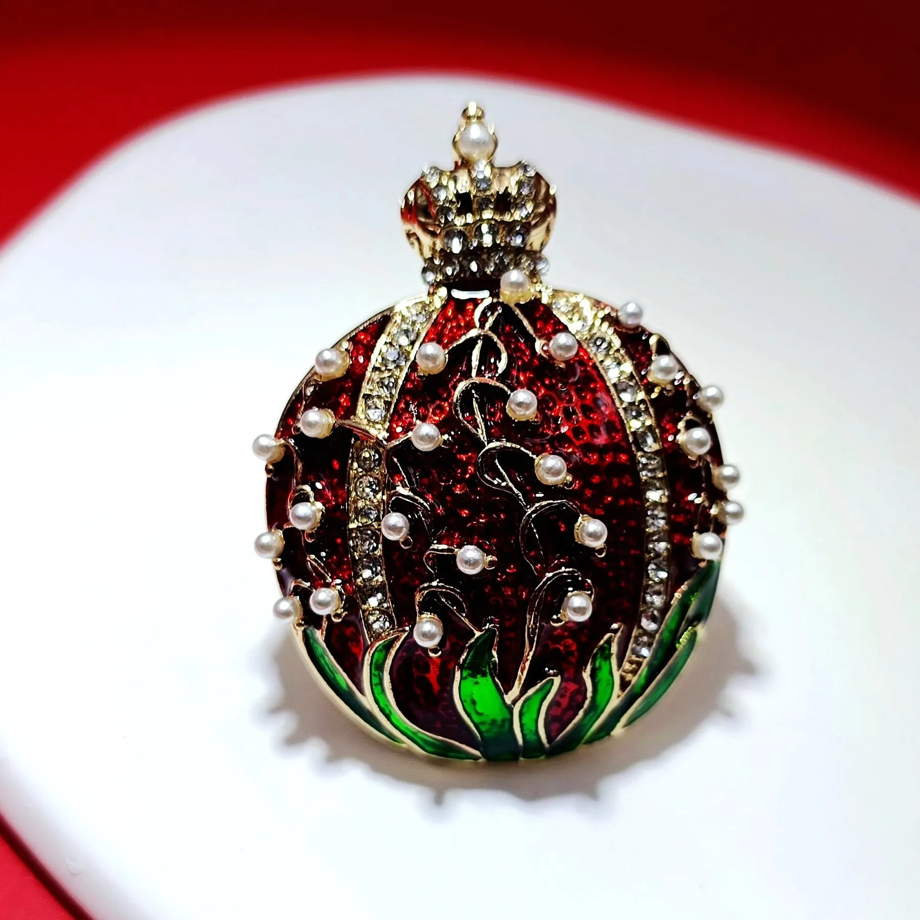 Jewelblings Vintage Crown Top Pearl Red Green Enamel Easter Egg Brooches Pins Metropolitan Church Festival Jewelry
