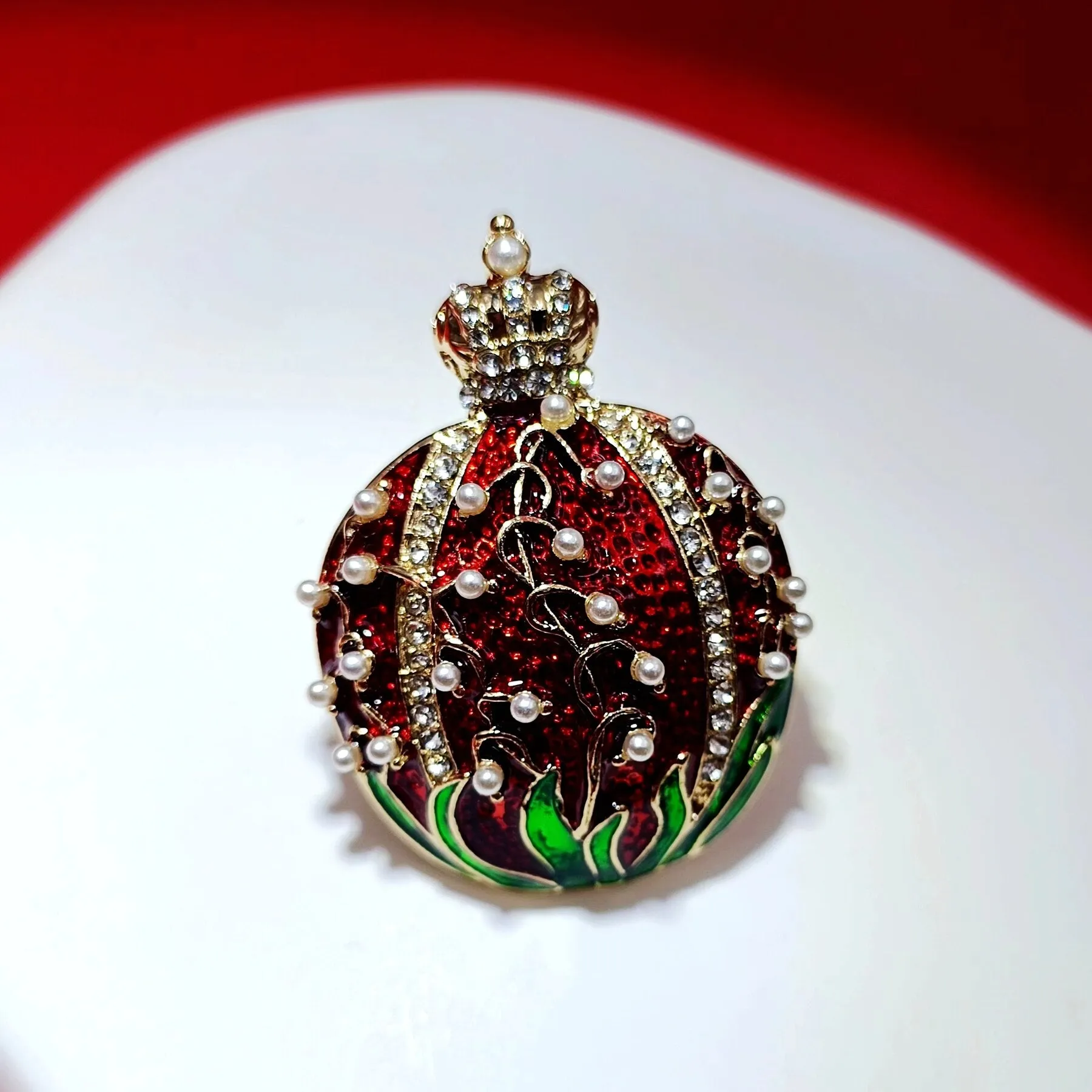 Jewelblings Vintage Crown Top Pearl Red Green Enamel Easter Egg Brooches Pins Metropolitan Church Festival Jewelry