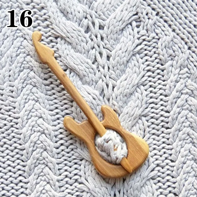 lusailstore - wooden animal brooches