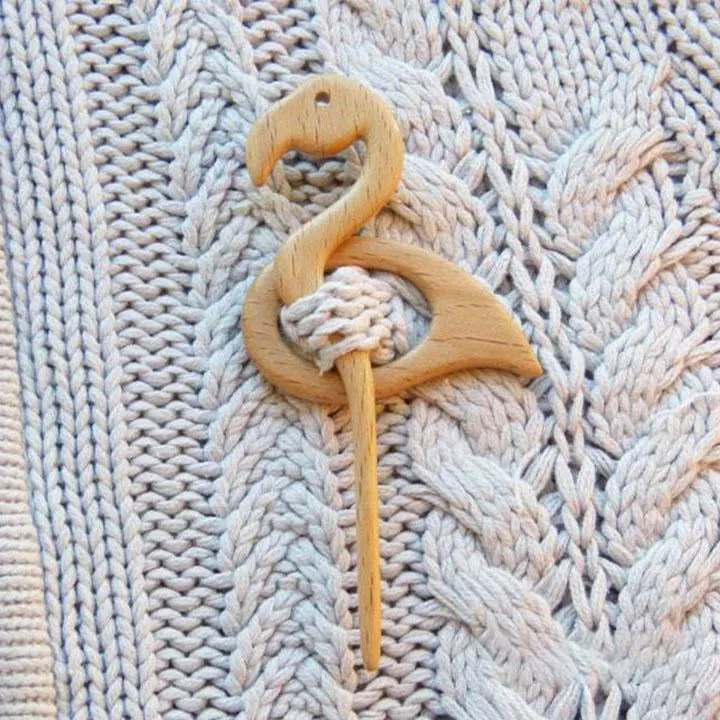 lusailstore - wooden animal brooches