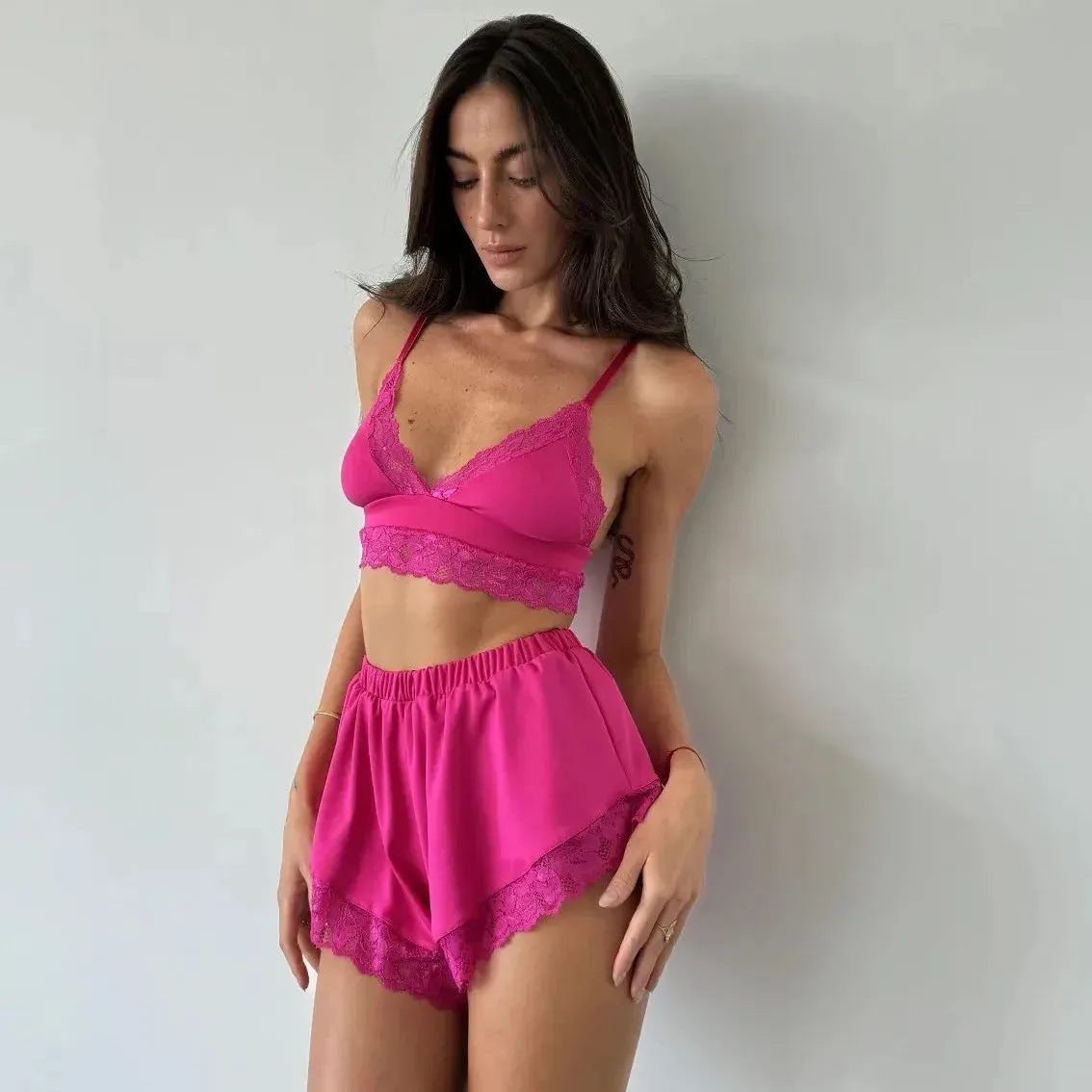 Nasha Lace Silk Comfortable Pajamas - Fuchsia