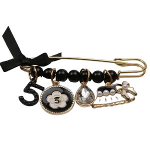 No.5 Black Charm Detail Brooch In Gift Box One Size