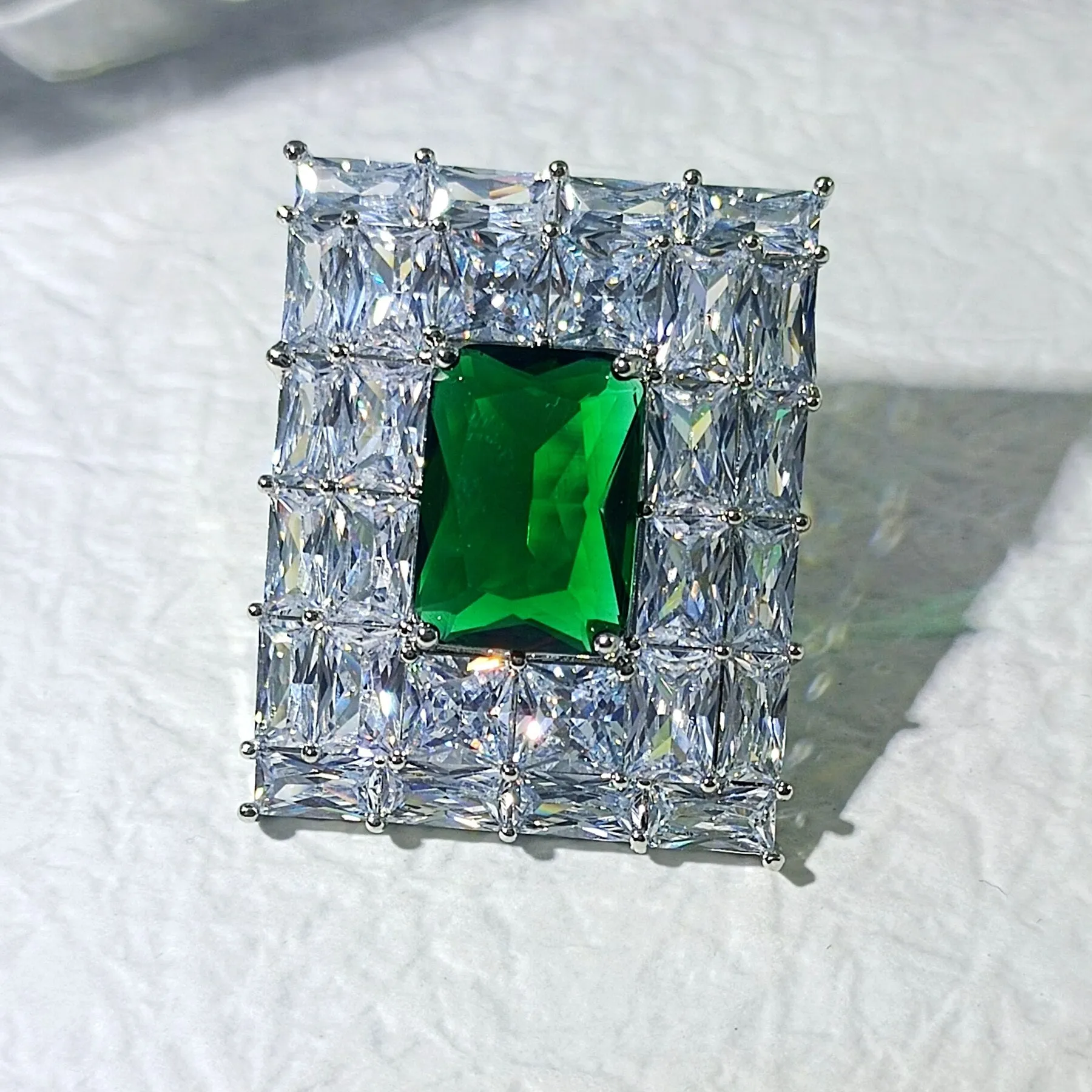 Old European Vintage Stylish Clear and Green Art Deco Rectangle Pins Brooches
