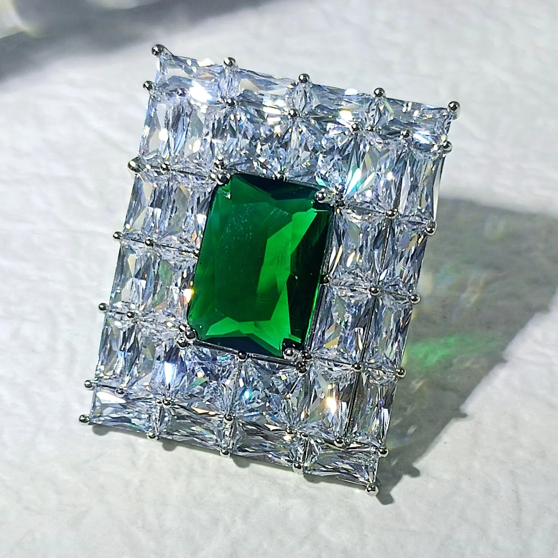 Old European Vintage Stylish Clear and Green Art Deco Rectangle Pins Brooches