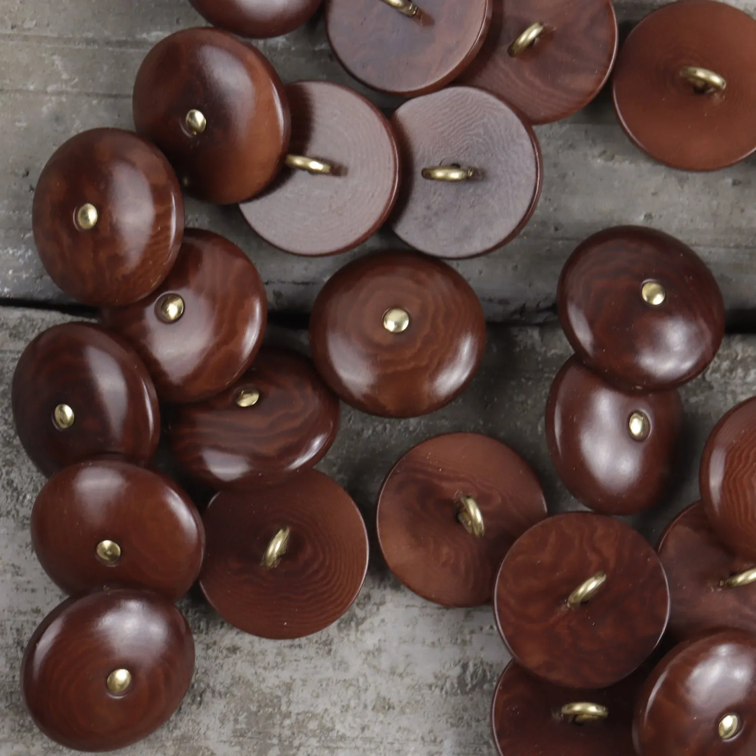 Retro Natural Palm Nut Shell Shank Buttons for Knitted Cardigans 25 Pack