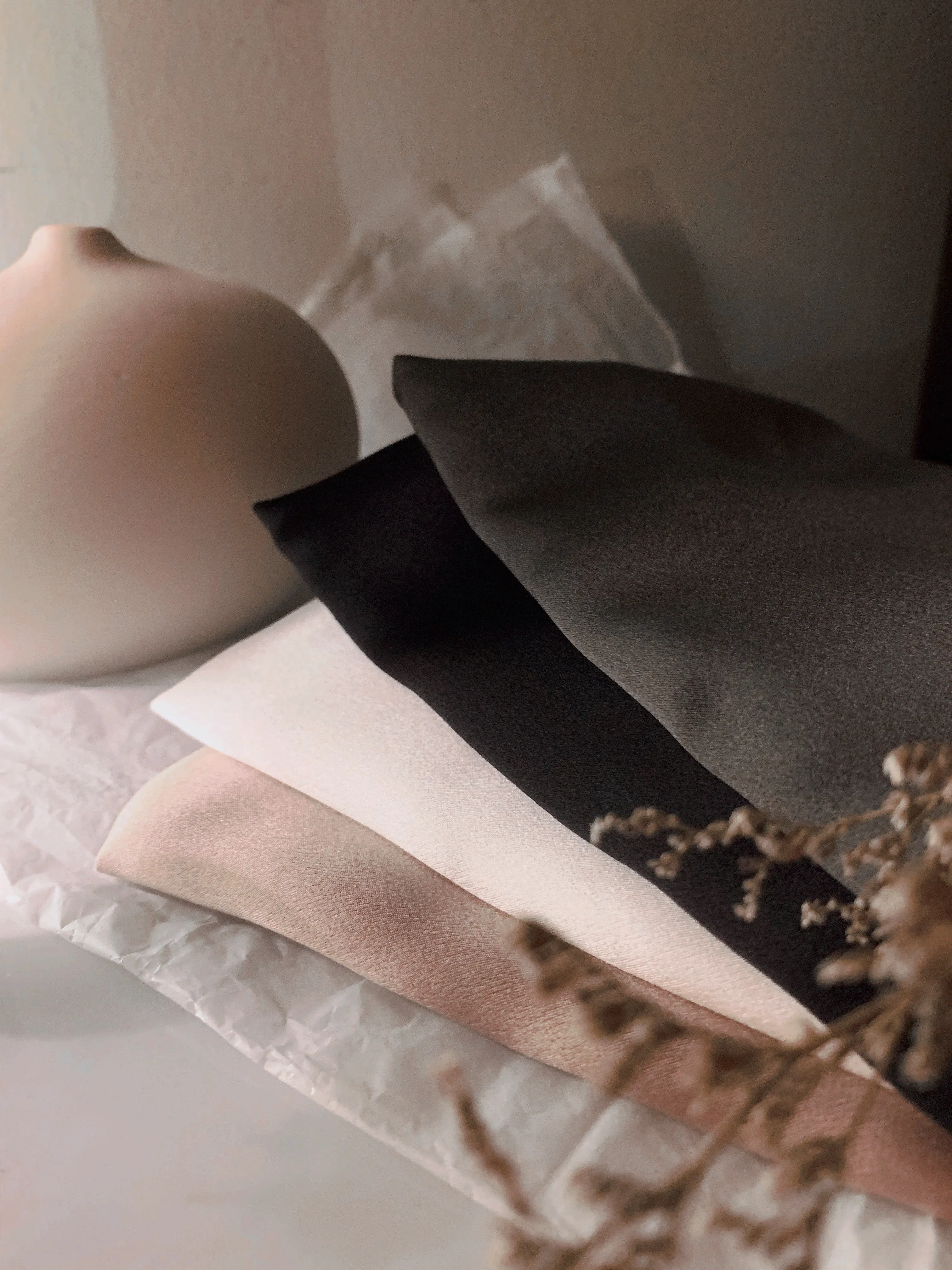 Silk Pillowcase by Beautyvault