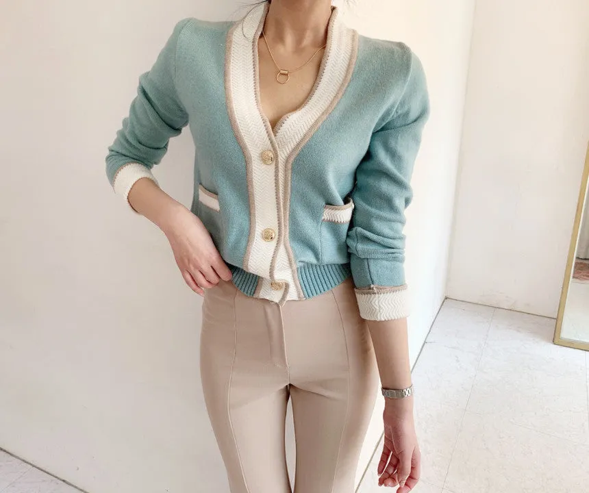 Single-breasted Contrast Knit Splicing Golden Button Sweaters