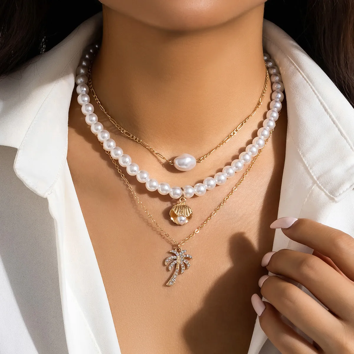 Sisslia Multi-layer Shell Necklace Gold Plated Pearl Necklace Custom Charm Personality Pearl Pendent Necklaces