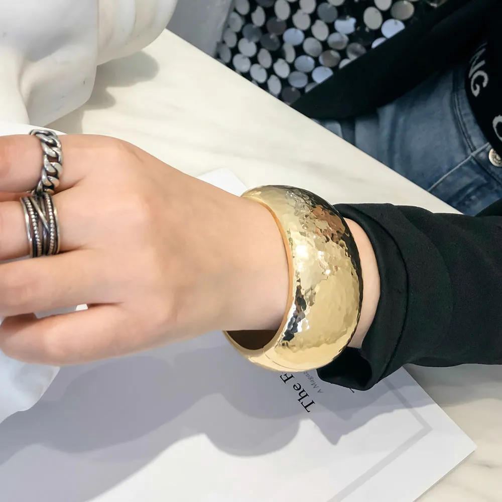 Sisslia Wholesale Women Fashion Alloy Bangle Europe and America Exaggerated Wide Bangle For Women