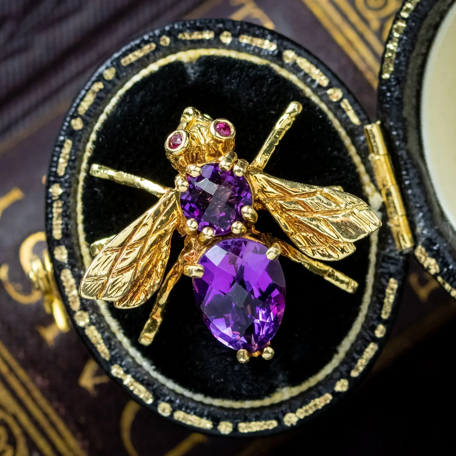 Vintage Amethyst Bee Brooch Ruby Eyes 18ct Gold