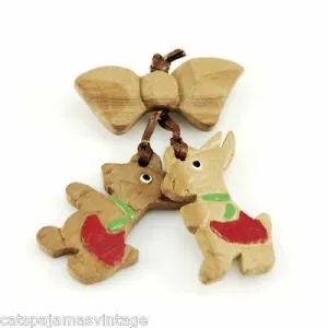 Vintage Brooch Wooden Folk Art Scotty Dogs 1940S